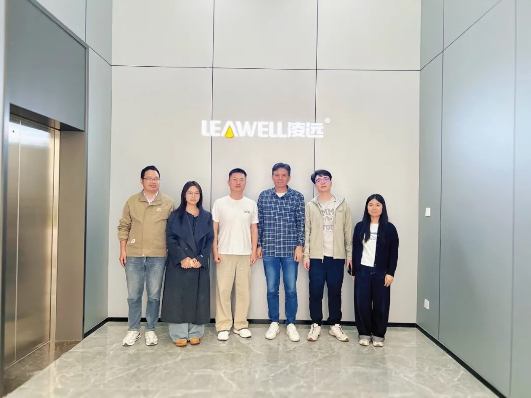 京东健康和凌远医疗合影留恋